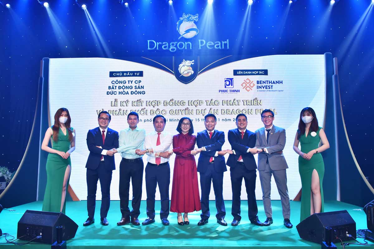Signing ceremony of cooperation project Dragon Pearl Urban Area Duc Hoa Long An Signing ceremony of cooperation project Dragon Pearl Urban Area Duc Hoa Long An