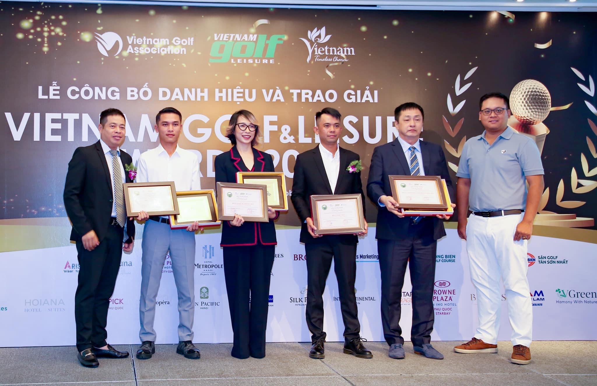NARA Binh Tien Golf Club won the award for the golf course with the most attractive PAR 3 hole at the Vietnam Golf & Leisure Award 2022 NARA Binh Tien Golf Club won the award for the golf course with the most attractive PAR 3 hole at the Vietnam Golf & Leisure Award 2022