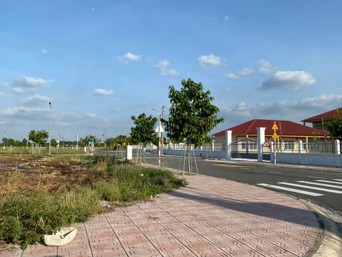 Construction progress of Lai Uyen Bau Bang Urban Area Project - Lai Uyen Bau Bang Urban Area Project